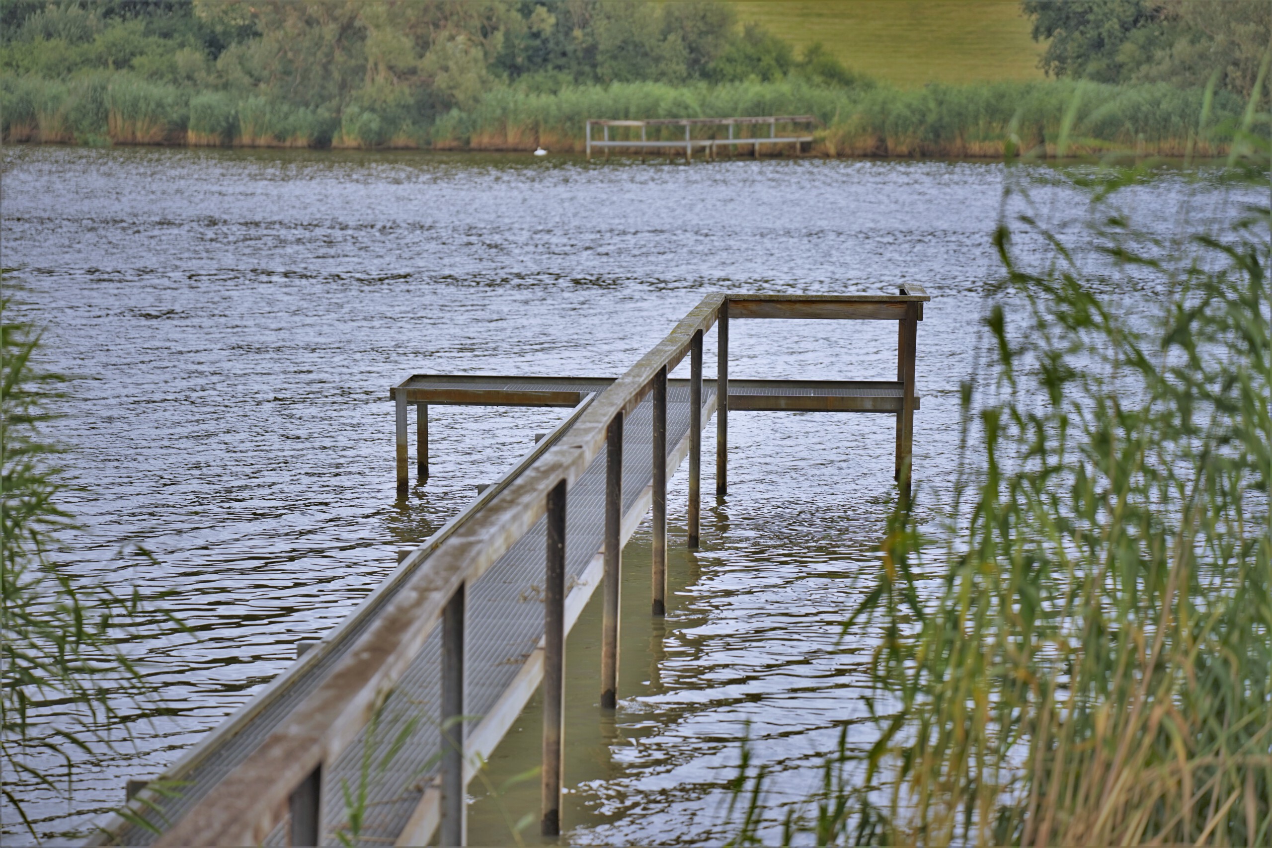 Angelsteg am Stausee